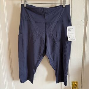 Athleta Ultimate Stash Pocket Crop Leggings